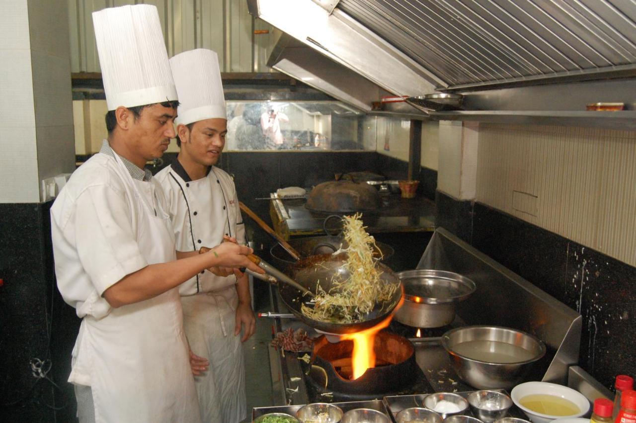 Hotel Aishwarya Residency Navi Mumbai Zewnętrze zdjęcie