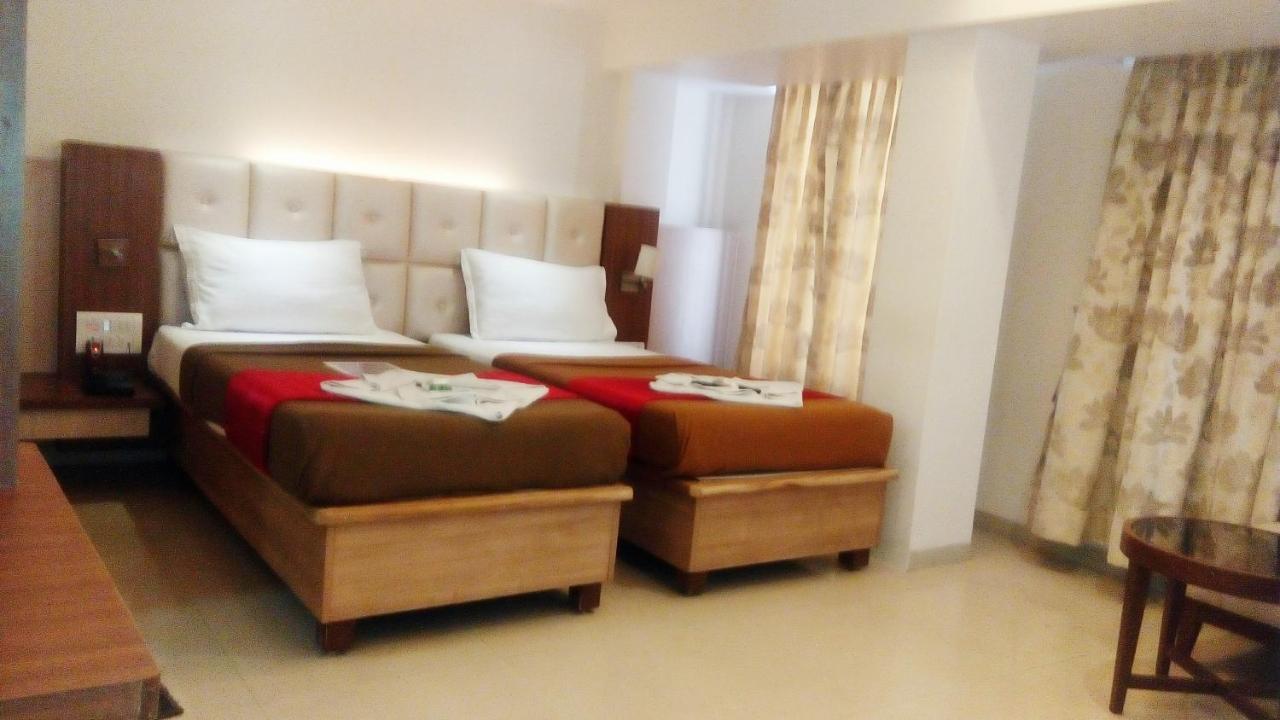 Hotel Aishwarya Residency Navi Mumbai Zewnętrze zdjęcie